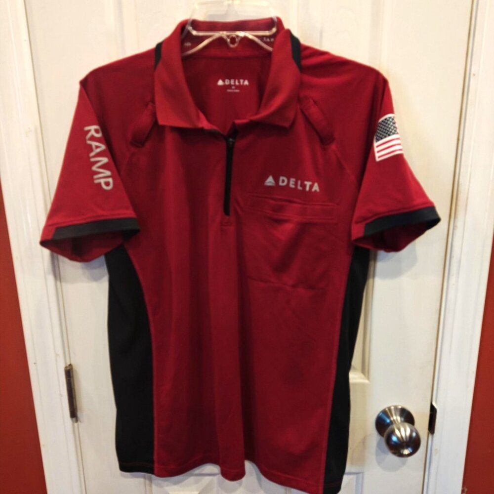 Vintage USA Delta Polo Shirt Mens M Red Flag Short Sleeve 1/4 Zip Mesh